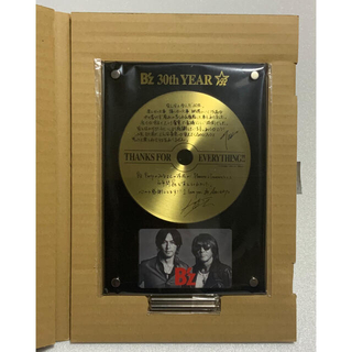 B'z ファンクラブ 30周年記念盾 (ミュージシャン)