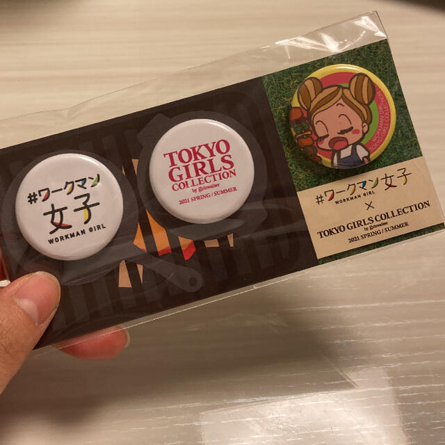 #ワークマン女子×TGC コラボ ノベルティ缶バッチ エンタメ/ホビーのコレクション(ノベルティグッズ)の商品写真