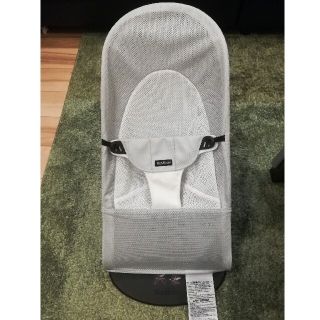 ベビービョルン(BABYBJORN)のベビーシッター バウンサー ベビービョルン メッシュ　椅子　離乳食　イス(その他)