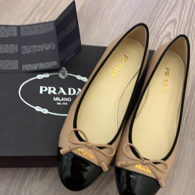 PRADA(プラダ)のprada バレエシューズ 新品未使用 レディースの靴/シューズ(バレエシューズ)の商品写真