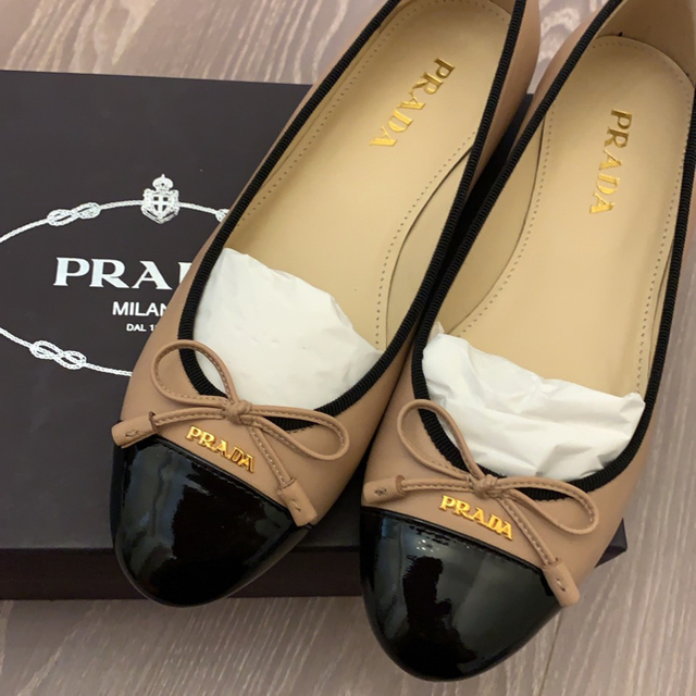 美品✨PRADA バレエシューズ　レザー切替え　ロゴ 23.5cm