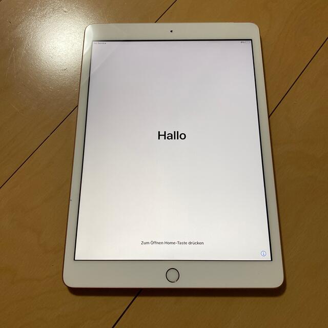 Apple(アップル)のApple 第8世代　iPad Wi-Fi版 32GB  スマホ/家電/カメラのPC/タブレット(タブレット)の商品写真