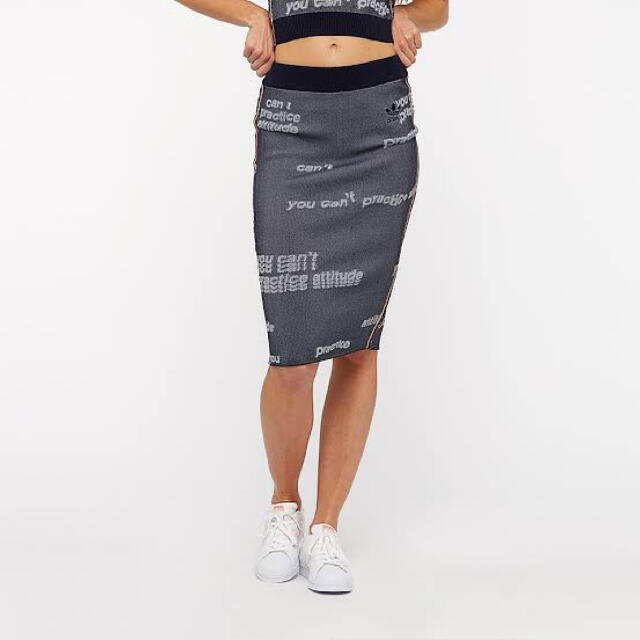 adidas(アディダス)のadidas オリジナルス スカート (GRAPHC SKIRT) BQ7803 レディースのスカート(ひざ丈スカート)の商品写真