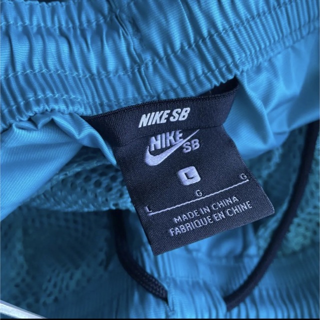 NIKE(ナイキ)の新品 NIKE SB ナイキエスビー  ショートパンツ L スケードボードパンツ メンズのパンツ(ショートパンツ)の商品写真