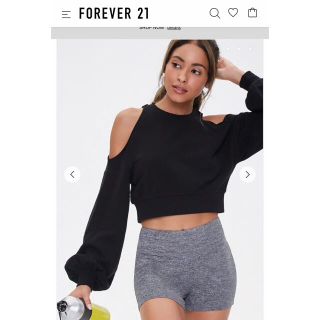 フォーエバートゥエンティーワン(FOREVER 21)のフォーエバー21 クロップ丈スウェット (トレーナー/スウェット)