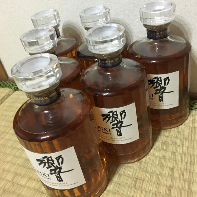 サントリー(サントリー)の響 ジャパニーズハーモニー 6本 食品/飲料/酒の酒(ウイスキー)の商品写真