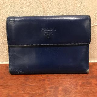 プラダ(PRADA)のPRADA プラダ 3つ折りレザー財布　ネイビー　used(財布)