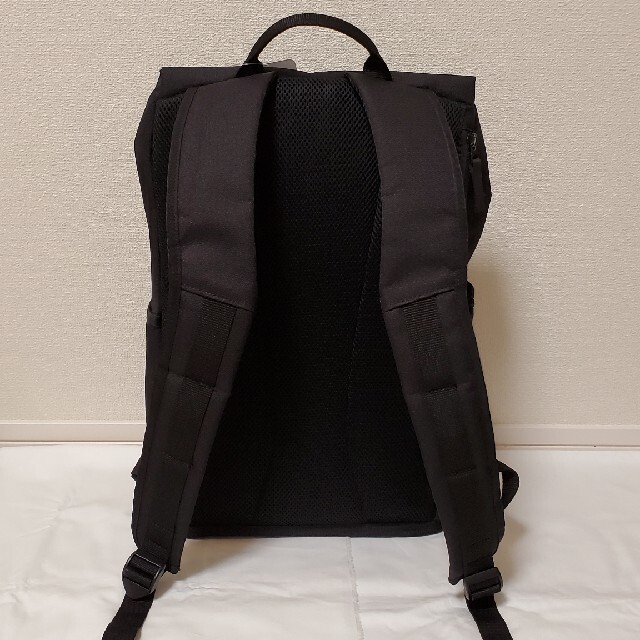 Oakley(オークリー)のOAKLEY(オークリー) バックパック 20L メンズのバッグ(バッグパック/リュック)の商品写真