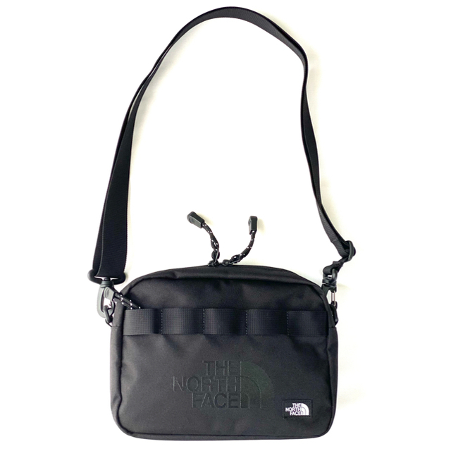 THE NORTH FACE(ザノースフェイス)のザ ノースフェイス ホワイトレーベル ロゴ クロス バッグ レディースのバッグ(ショルダーバッグ)の商品写真