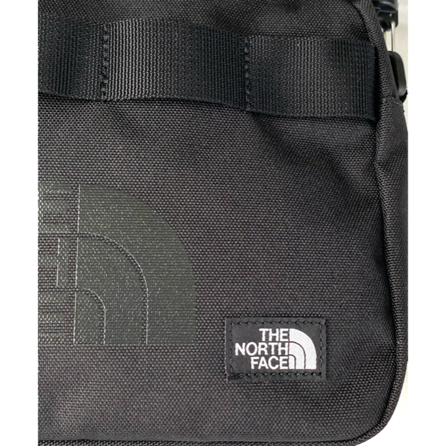 THE NORTH FACE(ザノースフェイス)のザ ノースフェイス ホワイトレーベル ロゴ クロス バッグ レディースのバッグ(ショルダーバッグ)の商品写真