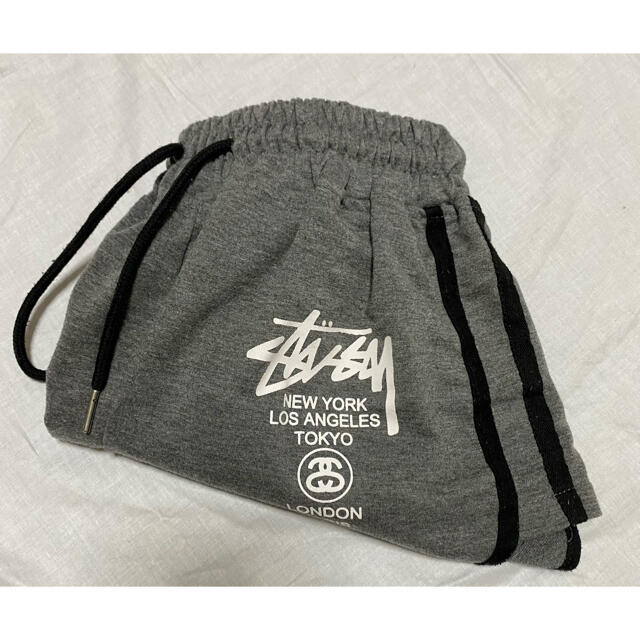 STUSSY(ステューシー)のステューシー  ショートパンツ　スエットパンツ　ハーフパンツ レディースのパンツ(ショートパンツ)の商品写真