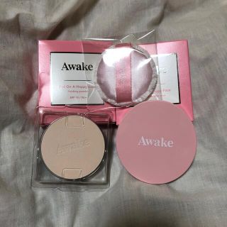 アウェイク(AWAKE)のAwake  フィニッシングパウダー ケース付き(フェイスパウダー)