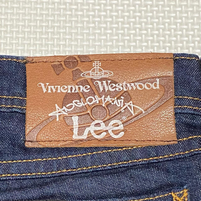 Vivienne Westwood(ヴィヴィアンウエストウッド)のANGLOMANIA×Lee★デニムホットパンツ レディースのパンツ(ショートパンツ)の商品写真