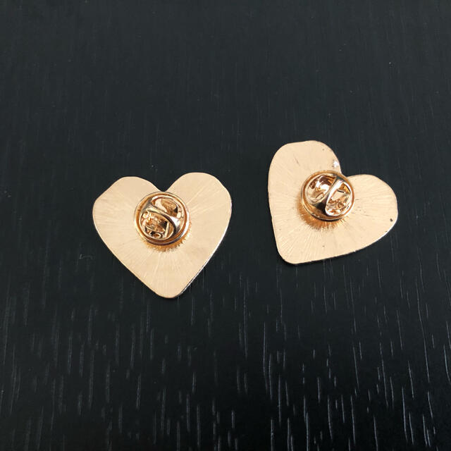 COMME des GARCONS - ピンバッジ ブローチ ハート バッヂ COMME des GARCONS - ピンバッジ ブローチ ハート バッヂ