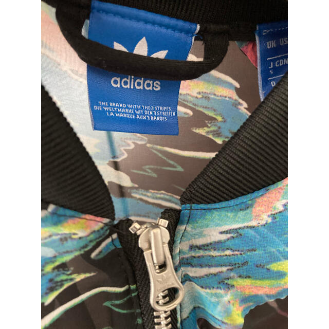 adidas(アディダス)のadidas アウター レディースのジャケット/アウター(その他)の商品写真