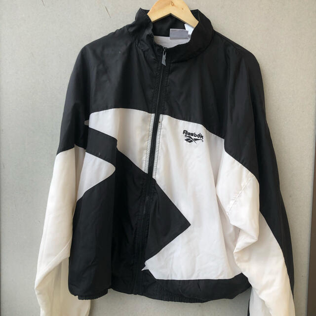 Reebok(リーボック)のReebok nylon jacket white×black XL メンズのジャケット/アウター(ナイロンジャケット)の商品写真