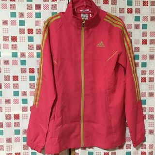 アディダス(adidas)のアディダス★ジャージ★ピンク★UV★着丈６４cm★身幅５０cm★ゴールドライン(その他)