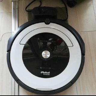 アイロボット(iRobot)の最終処分価格!ルンバ680上位モデル(掃除機)