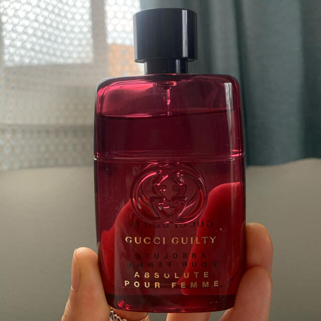 Gucci(グッチ)のgucci グッチ　ギルティーアブソリュート　香水　50ml コスメ/美容の香水(香水(女性用))の商品写真