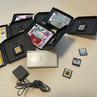 ニンテンドーDS(ニンテンドーDS)のDSLiteセット ソフト8個付き 充電器付き どうぶつの森かんぺきガイドブック(携帯用ゲーム機本体)