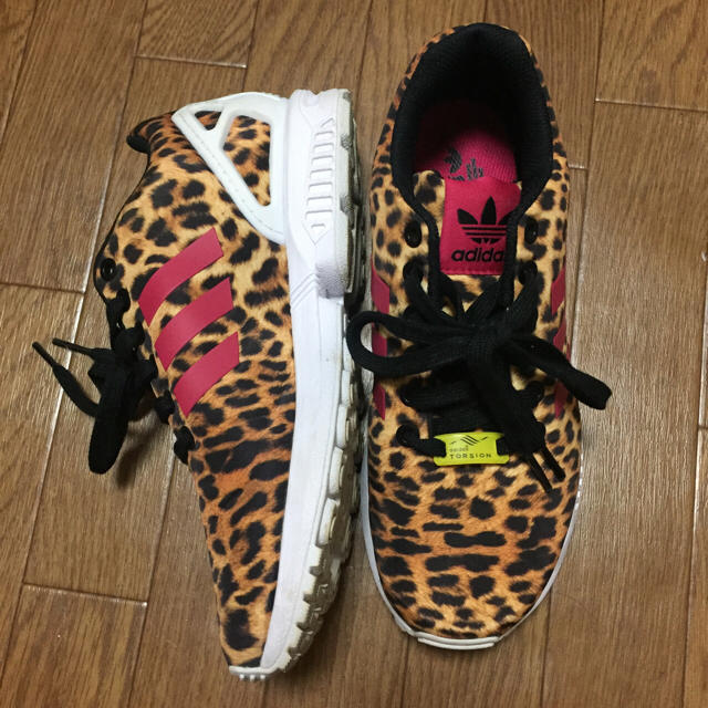 adidas(アディダス)の【美品】adidas originals ZX FLUX♡ レディースの靴/シューズ(スニーカー)の商品写真