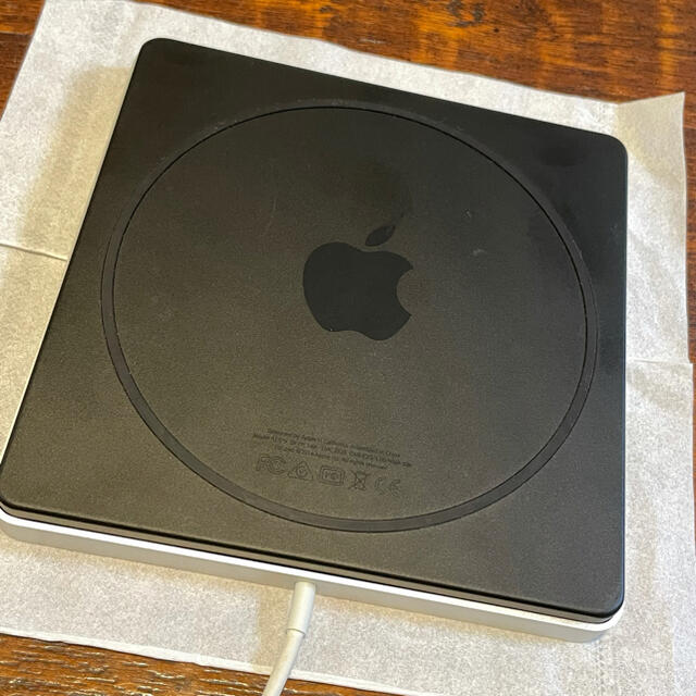 Apple(アップル)のApple 純正DVDドライブ(本体のみ) スマホ/家電/カメラのPC/タブレット(PC周辺機器)の商品写真