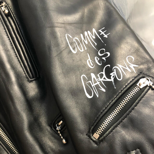 COMME des GARCONS(コムデギャルソン)の新品未使用　コムデギャルソン×ルイスレザー　青山限定レザージャケット メンズのジャケット/アウター(ライダースジャケット)の商品写真