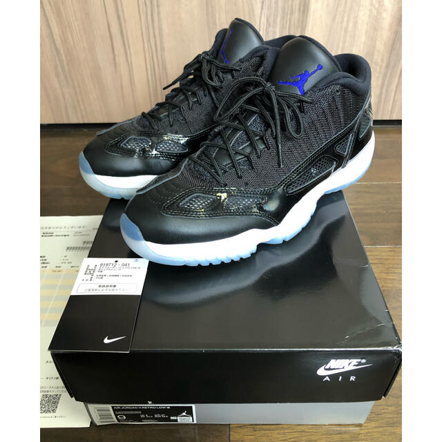 NIKE(ナイキ)の【ko-1様専用】AIR JORDAN 11  LOW IE 27.0cm メンズの靴/シューズ(スニーカー)の商品写真