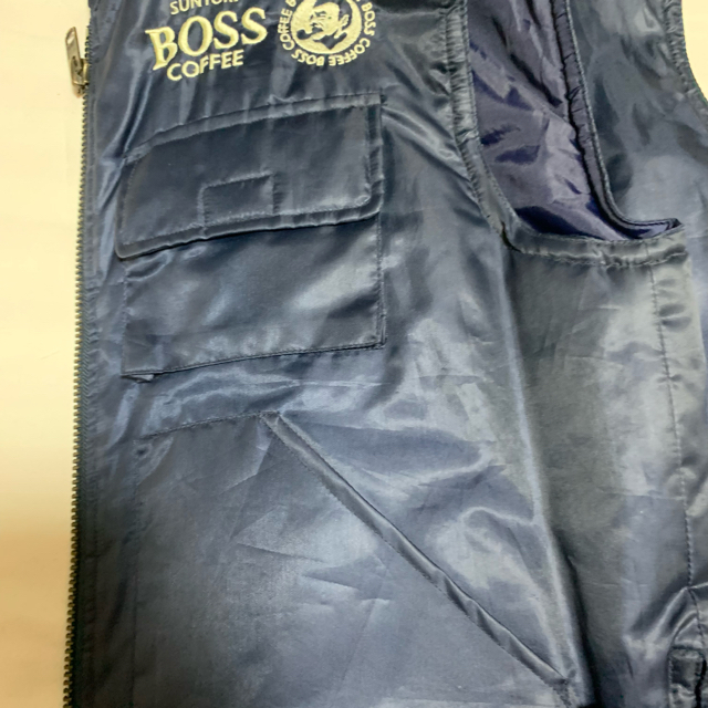 BOSS(ボス)のサントリーBOSSベスト レディースのジャケット/アウター(ダウンベスト)の商品写真