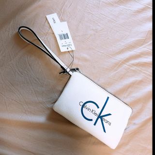 カルバンクライン(Calvin Klein)のお値下げしました。新品カルバンクライン ポーチ(ポーチ)