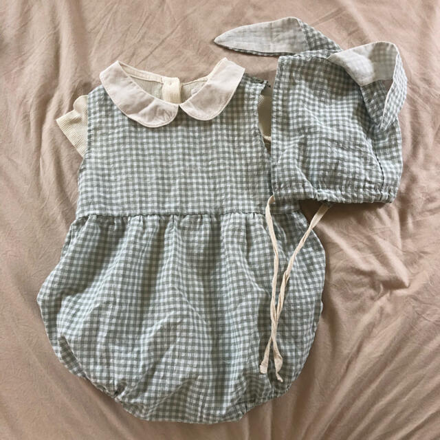 babyGAP(ベビーギャップ)のギンガムチェックロンパース🐰コーデセット キッズ/ベビー/マタニティのベビー服(~85cm)(ロンパース)の商品写真