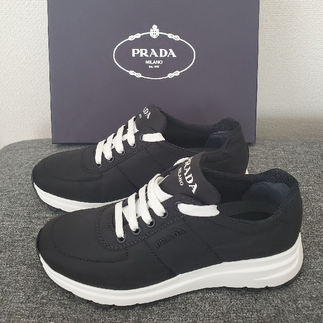 PRADA プラダ スニーカー 黒