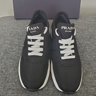 プラダ(PRADA)のPRADA プラダ ナイロンスニーカー 黒 新品(スニーカー)