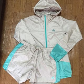 アディダス(adidas)のadidas ウィンドセットアップ♡(ナイロンジャケット)