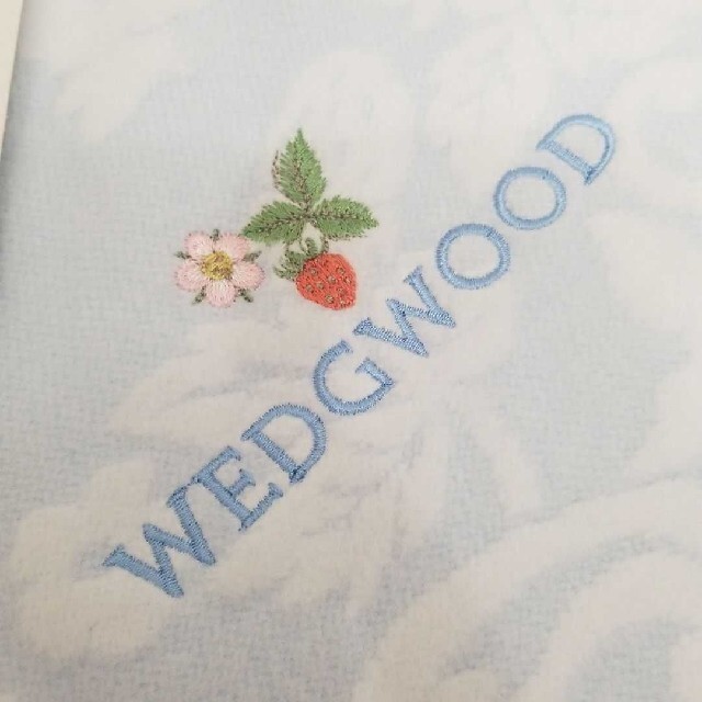 WEDGWOOD(ウェッジウッド)のWEDGWOOD ハーフケット インテリア/住まい/日用品の寝具(毛布)の商品写真