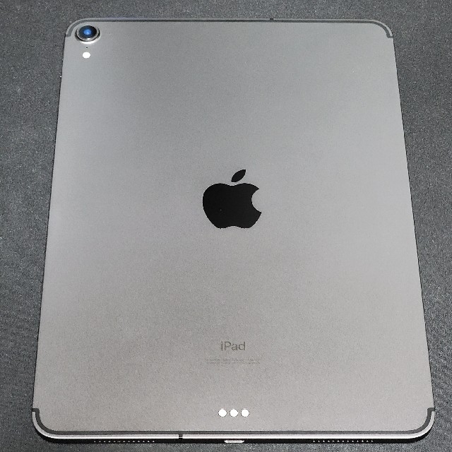 Apple(アップル)のiPad Pro 11インチ 64GB Cellular スペースグレー ケース スマホ/家電/カメラのPC/タブレット(タブレット)の商品写真