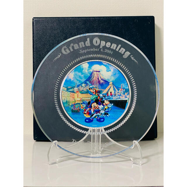 Disney(ディズニー)の【 非売品 】東京ディズニーシー  Grand Open  記念皿  ケース付き インテリア/住まい/日用品のインテリア小物(置物)の商品写真