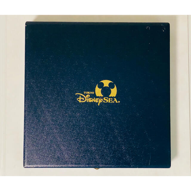 Disney(ディズニー)の【 非売品 】東京ディズニーシー  Grand Open  記念皿  ケース付き インテリア/住まい/日用品のインテリア小物(置物)の商品写真