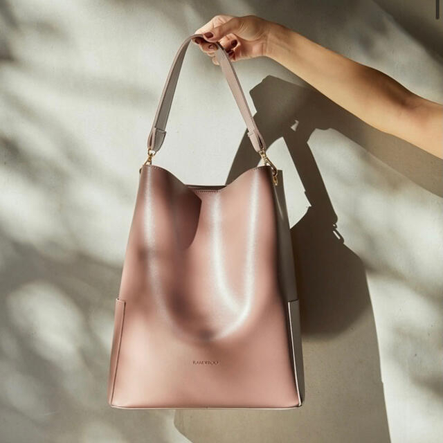 ランデブー　RB bucket bag lavender レディースのバッグ(ハンドバッグ)の商品写真