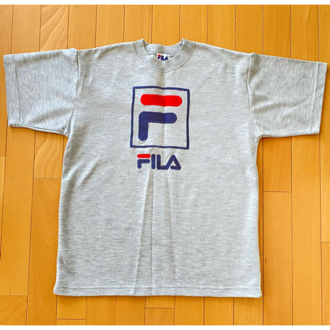 FILA(フィラ)のFILA 刺繍 ビッグロゴ　半袖Tシャツ　スウェット レディースのトップス(Tシャツ(半袖/袖なし))の商品写真