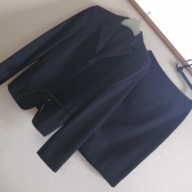 COMME CA DU MODE(コムサデモード)のコムサデモード フォーマルスーツ 美品M濃紺 レディースのフォーマル/ドレス(スーツ)の商品写真