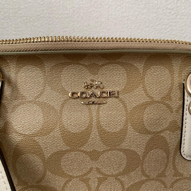 coach シグネチャーバッグ