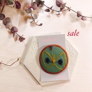 ミナペルホネン(mina perhonen)のひろりろ様専用　ミナペルホネン　木枠ブローチ　sale(コサージュ/ブローチ)