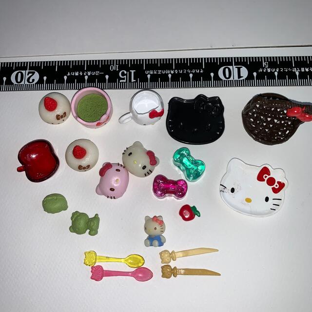 ハローキティ(ハローキティ)のミニチュア　キティちゃん　スイーツセット ハンドメイドのおもちゃ(ミニチュア)の商品写真