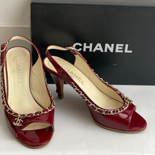 CHANEL(シャネル)のシャネル  エナメル パンプス　36 1/2C ココマーク レディースの靴/シューズ(ハイヒール/パンプス)の商品写真