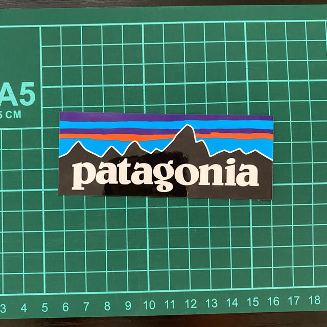 patagonia(パタゴニア)のPatagonia ステッカー 自動車/バイクのバイク(ステッカー)の商品写真