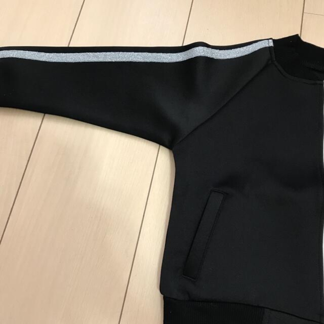 ジャージ　パンツ110 キッズ/ベビー/マタニティのキッズ服男の子用(90cm~)(ジャケット/上着)の商品写真