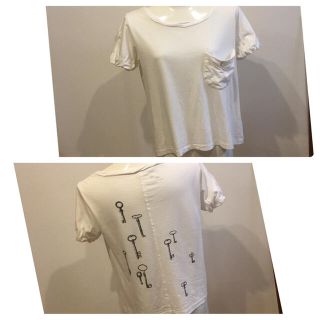 白Tシャツ　バックプリント(Tシャツ(半袖/袖なし))