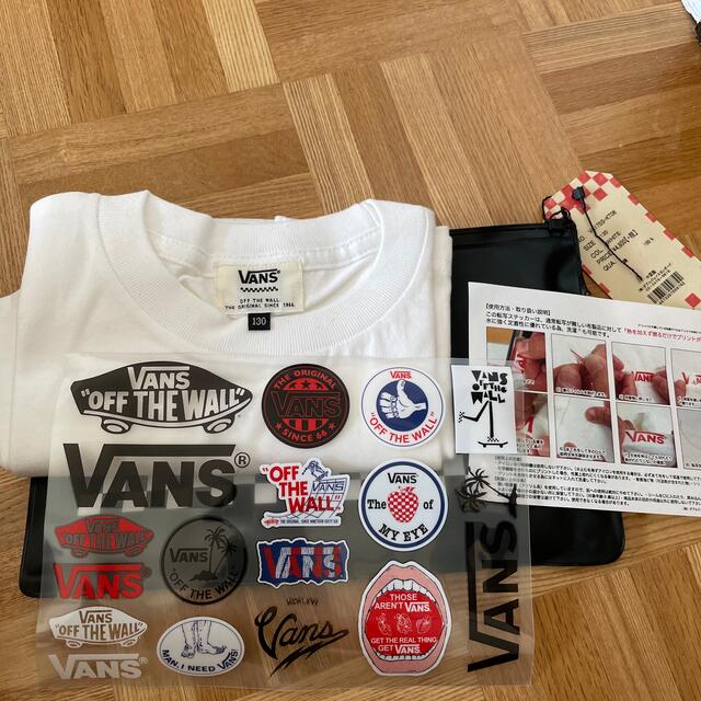 VANS(ヴァンズ)の【VANS】キッズサイズカスタムステッカーTee キッズ/ベビー/マタニティのキッズ服男の子用(90cm~)(Tシャツ/カットソー)の商品写真