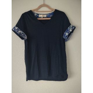 ジユウク(自由区)の★やすやす様専用★自由区★リバティ Vネックカットソー Tシャツ(Tシャツ(半袖/袖なし))